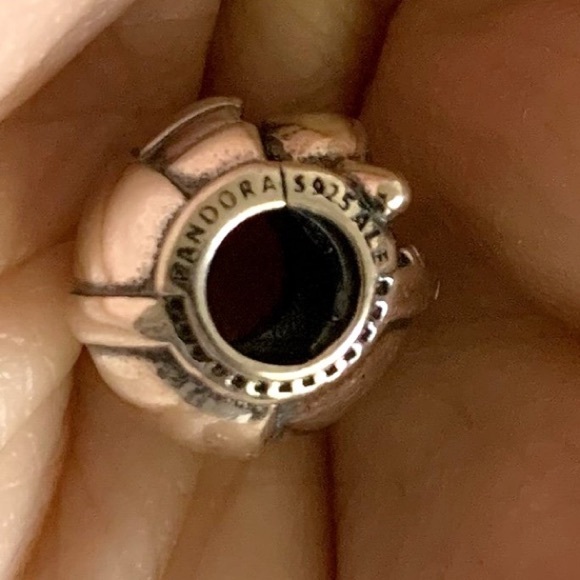 Pandora x Star Wars Yoda Grogu™ & Crib Charm - Picture 14 of 16